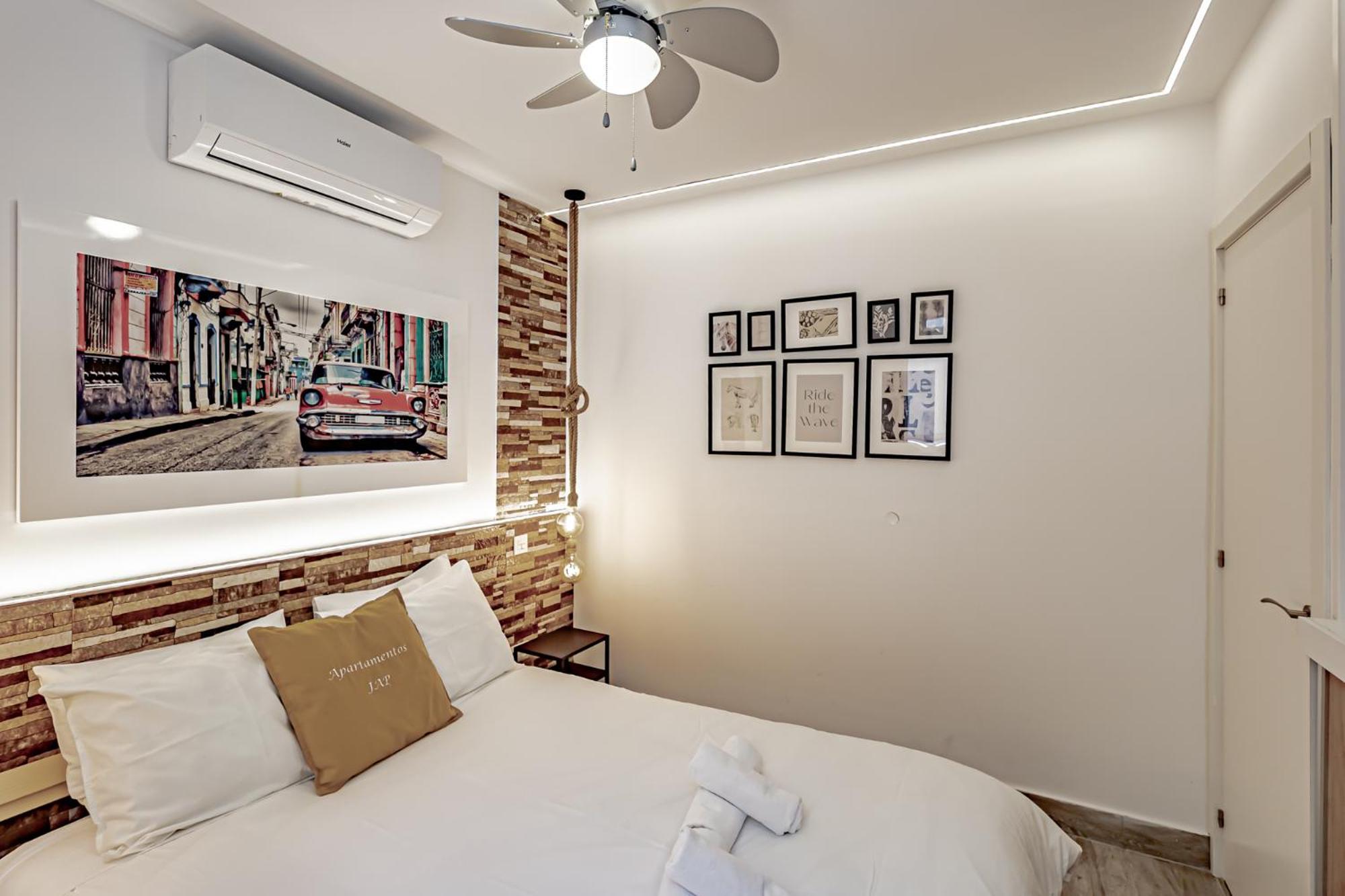 Apartamentos Santiago Cordero Madrid Bagian luar foto
