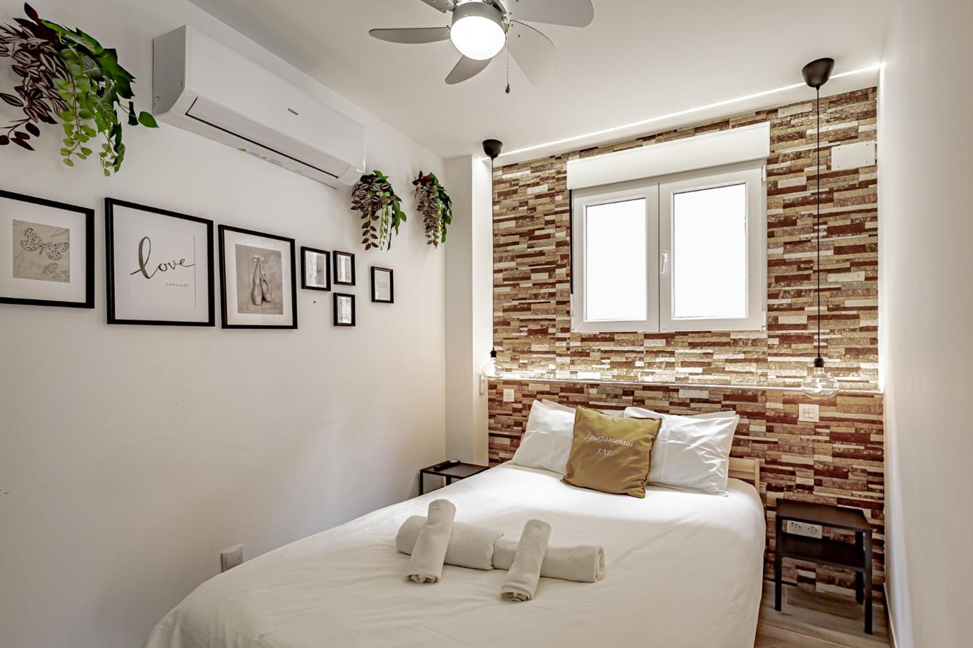 Apartamentos Santiago Cordero Madrid Bagian luar foto